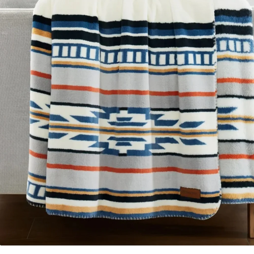 Pendleton aztec boho design fleece throw blanket 50